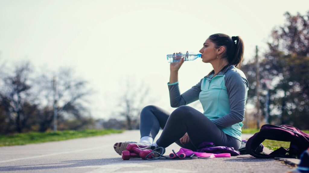 Eight easy yet efficient wintertime hydration strategies