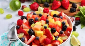 5 Reasons for Summertime Fruit Salad Consumption