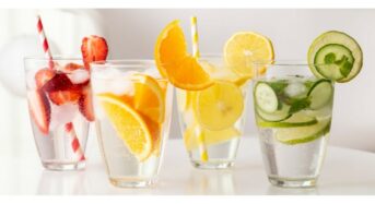 7 Summertime Drinks To Reduce Inflammation