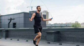 6 Benefits Of Skipping Rope Every Day To Lose Weight And Build Tone