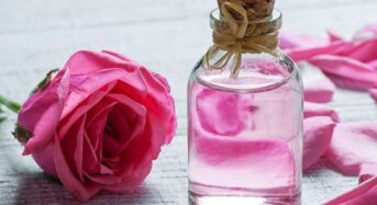 5 Surprising Benefits Of Using Rose Water Every Night on Your Face