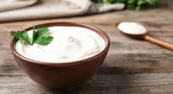 5 Ayurvedic Health Benefits of Eating Curd After Every Meal