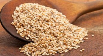 Add Poppy, Sesame, and Flaxseeds in Your Diet to Reduce The Risk of Dementia