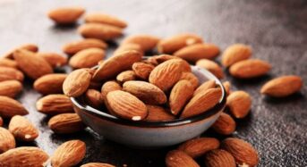 10 Health Benefits of Eating Almonds on an Empty Stomach: Glowing Skin & Blood Sugar Control