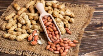 5 Potential Benefits Of Eating Peanuts Daily During The Winter